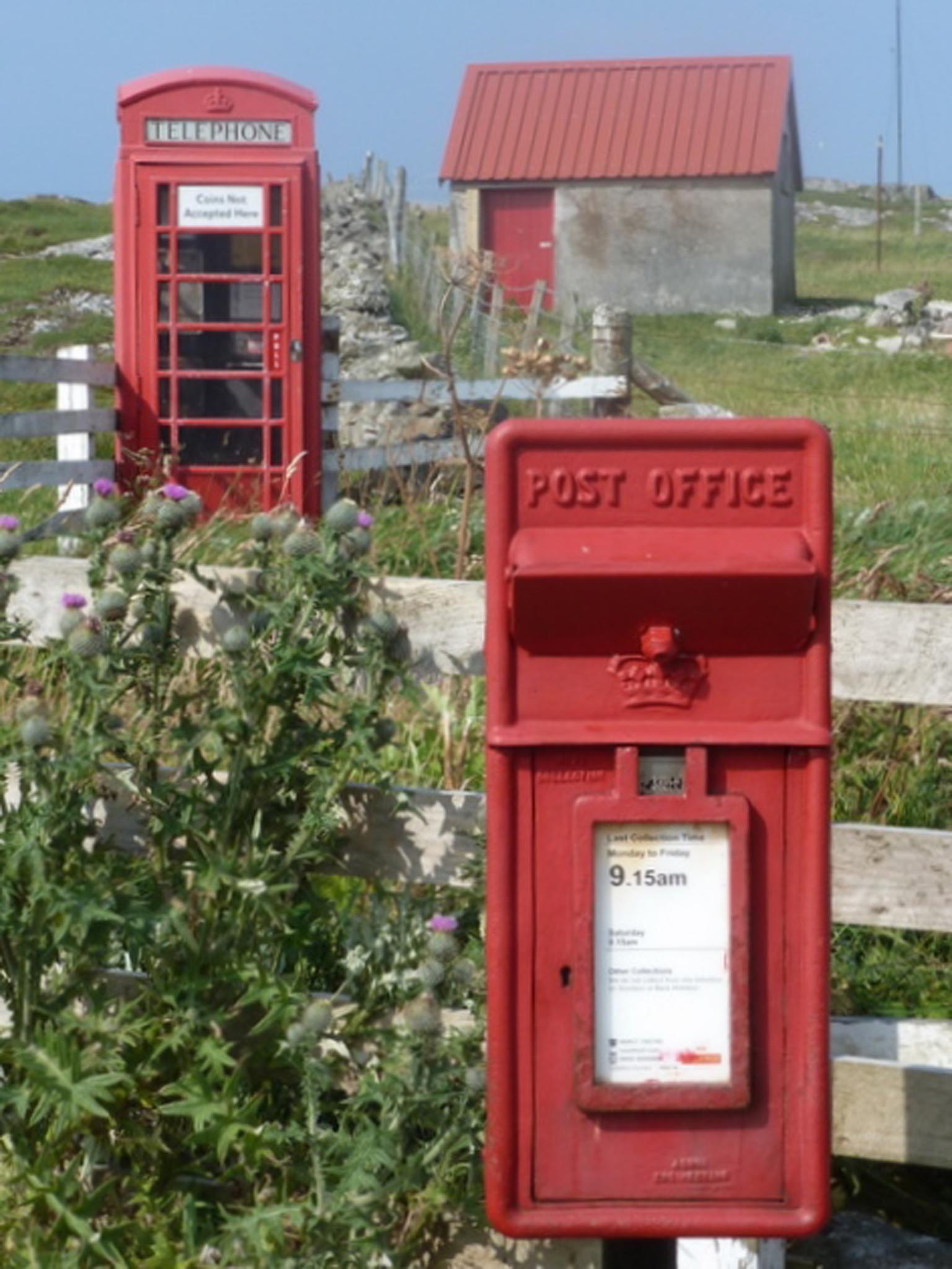 ER/Scottish Crown lamp box, 1980s, Highlands & Islands. Chris Downer