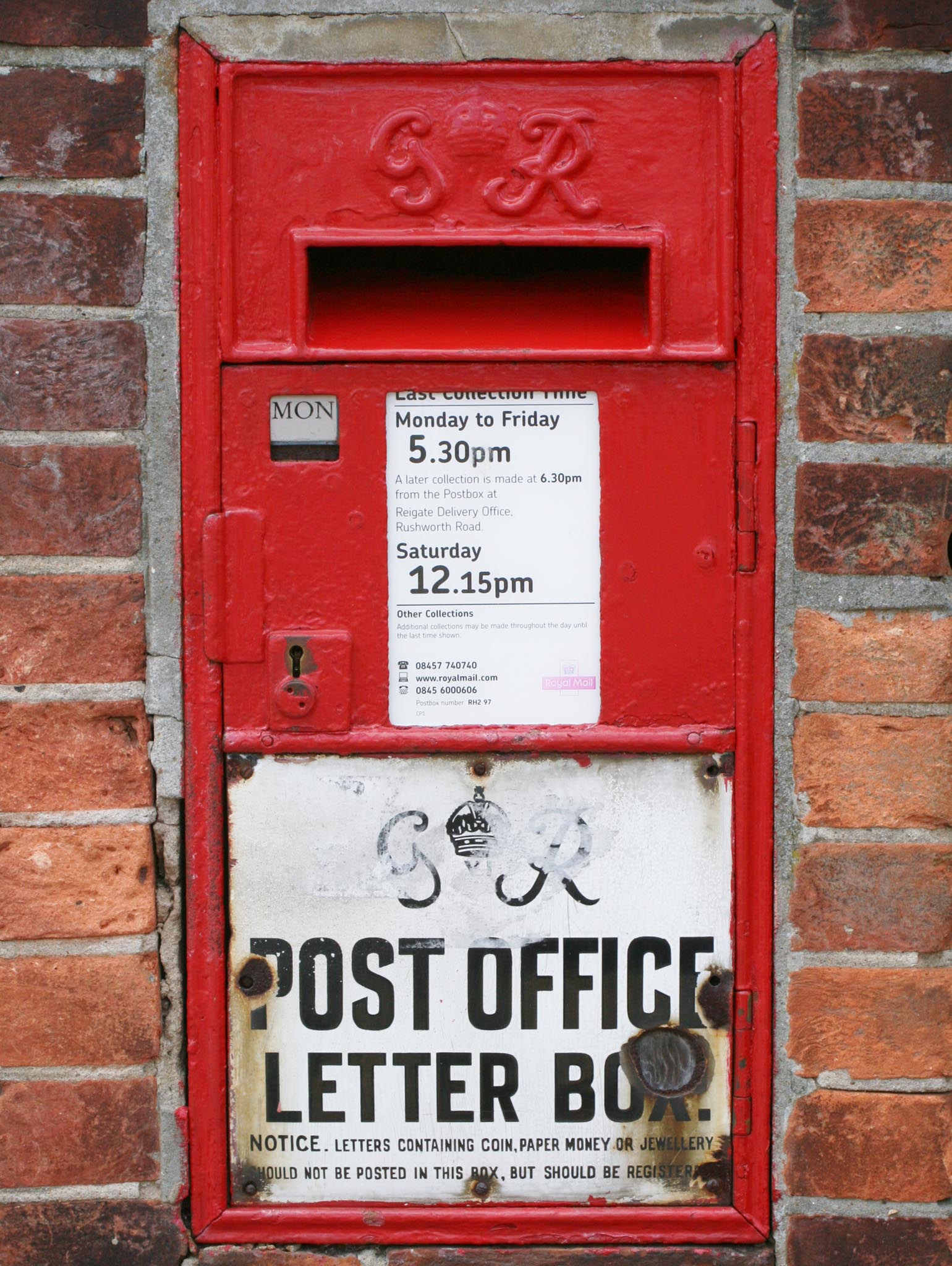 G6R Ludlow wall box, 1930s, Surrey. Robert Cole