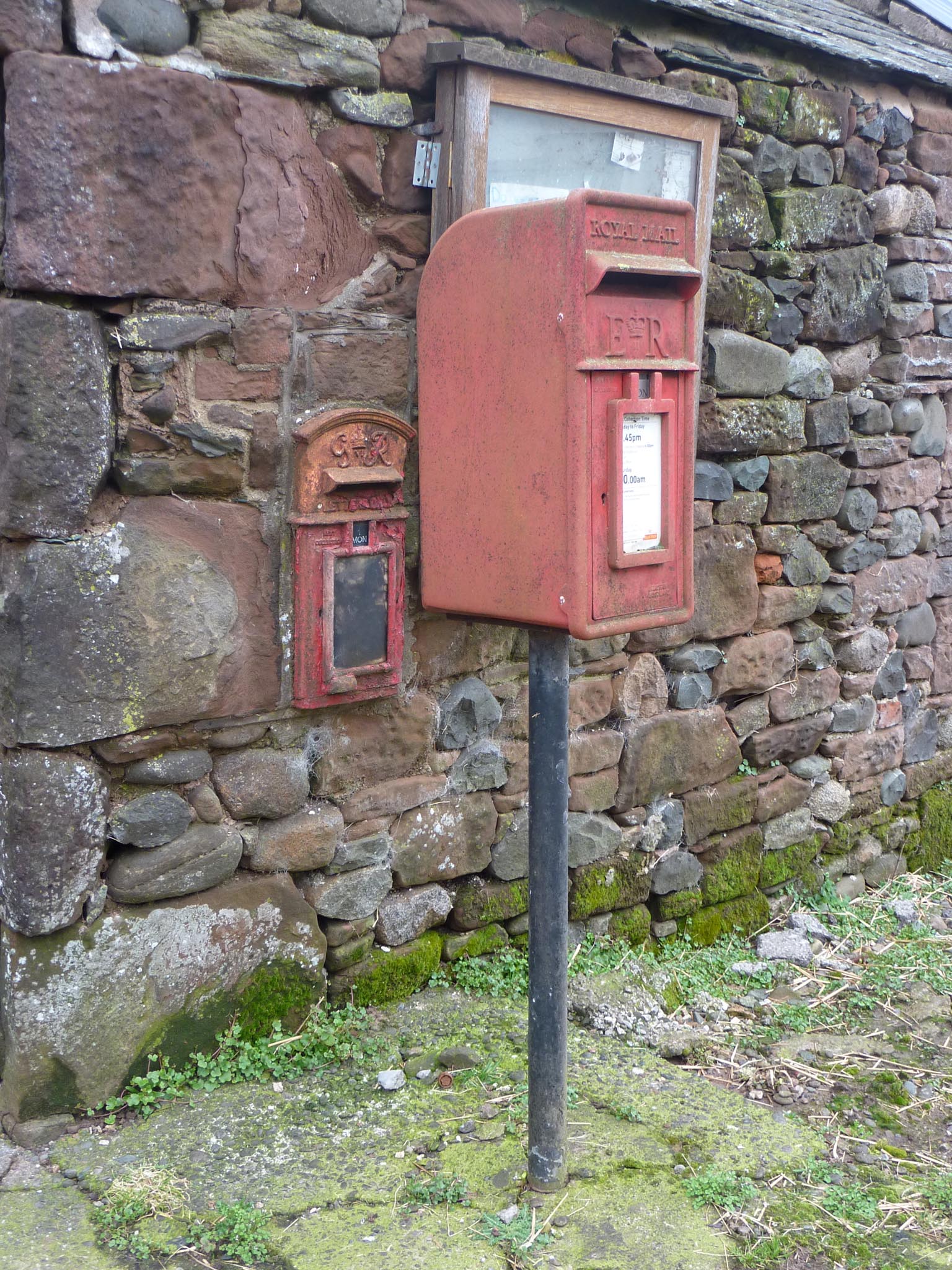 E2R lamp box, 2000s with earlier GR lamp box. Northern England. Andrew R Young
